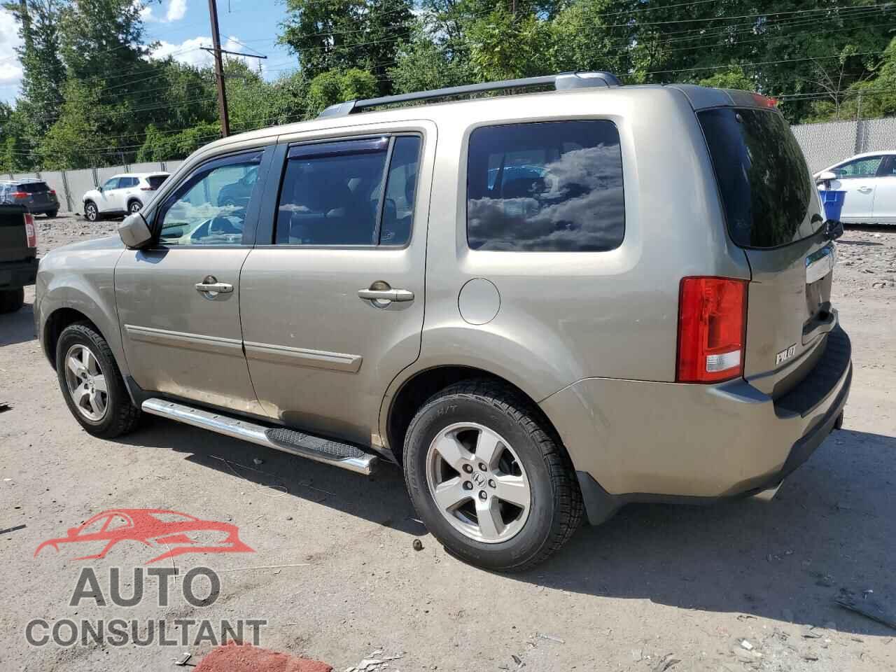 HONDA PILOT 2011 - 5FNYF4H40BB105593