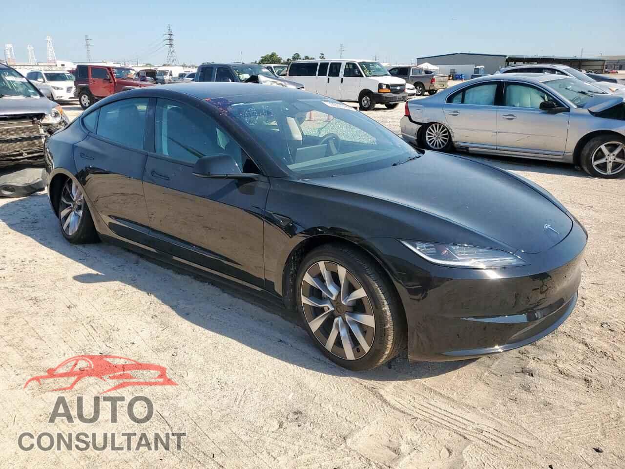 TESLA MODEL 3 2024 - 5YJ3E1EA7RF767445