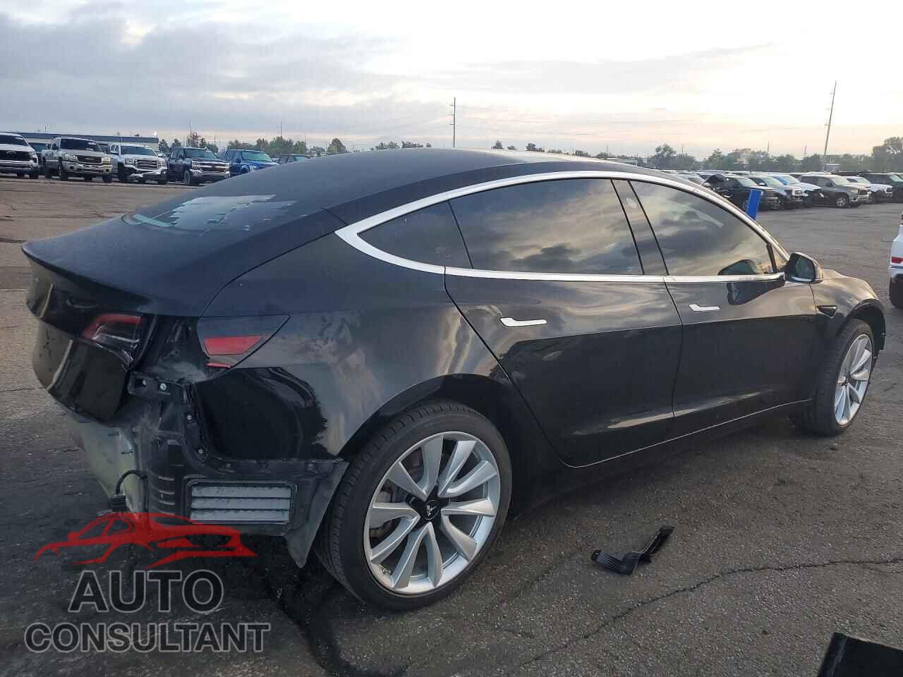 TESLA MODEL 3 2018 - 5YJ3E1EA0JF007636