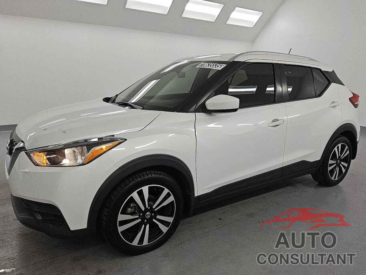 NISSAN KICKS 2019 - 3N1CP5CU9KL565733