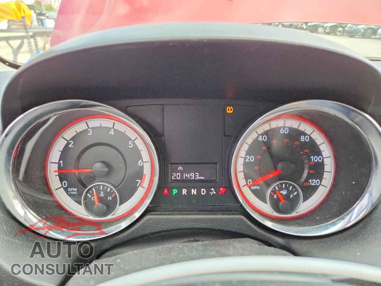 DODGE CARAVAN 2011 - 2D4RN3DG1BR693061