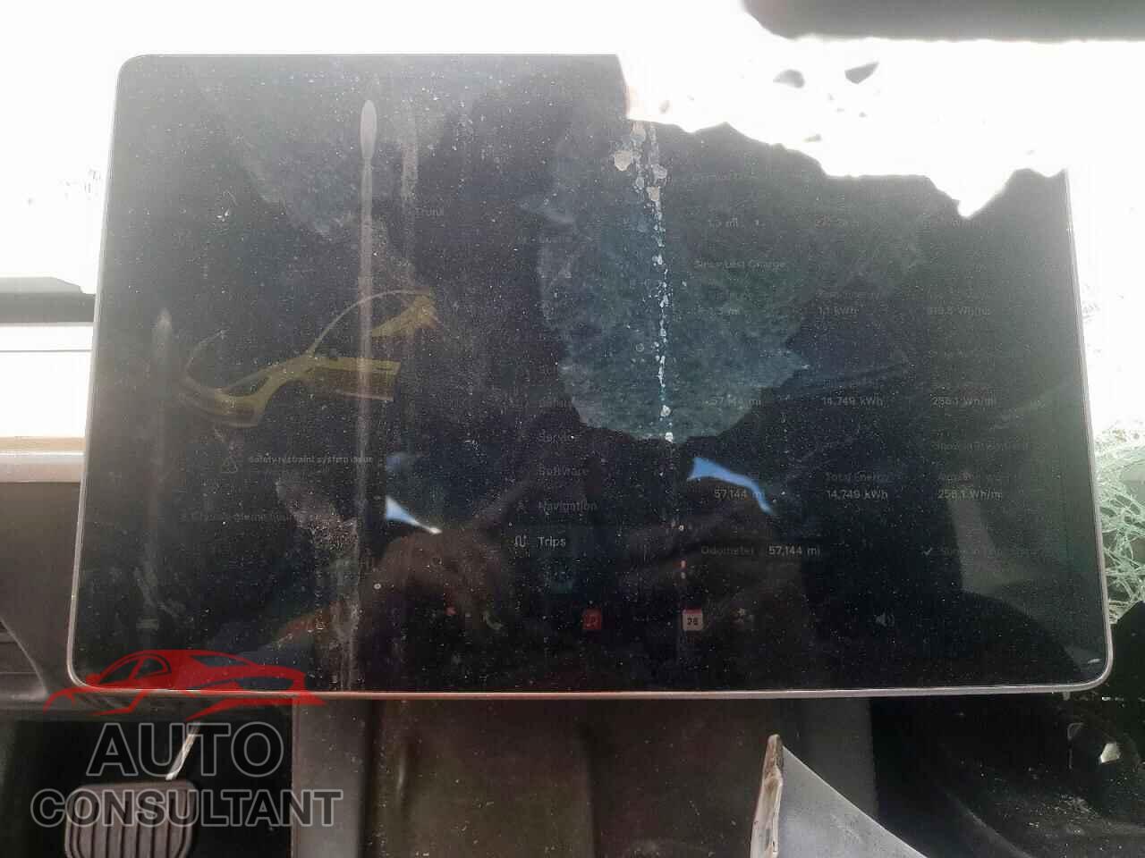 TESLA MODEL 3 2023 - 5YJ3E1EA5PF674212