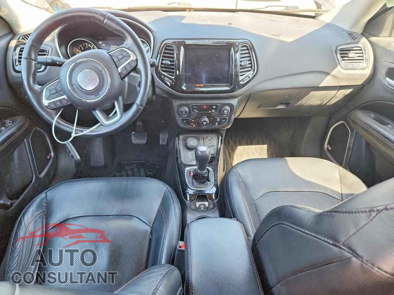 JEEP COMPASS 2017 - 3C4NJDCB7HT688388