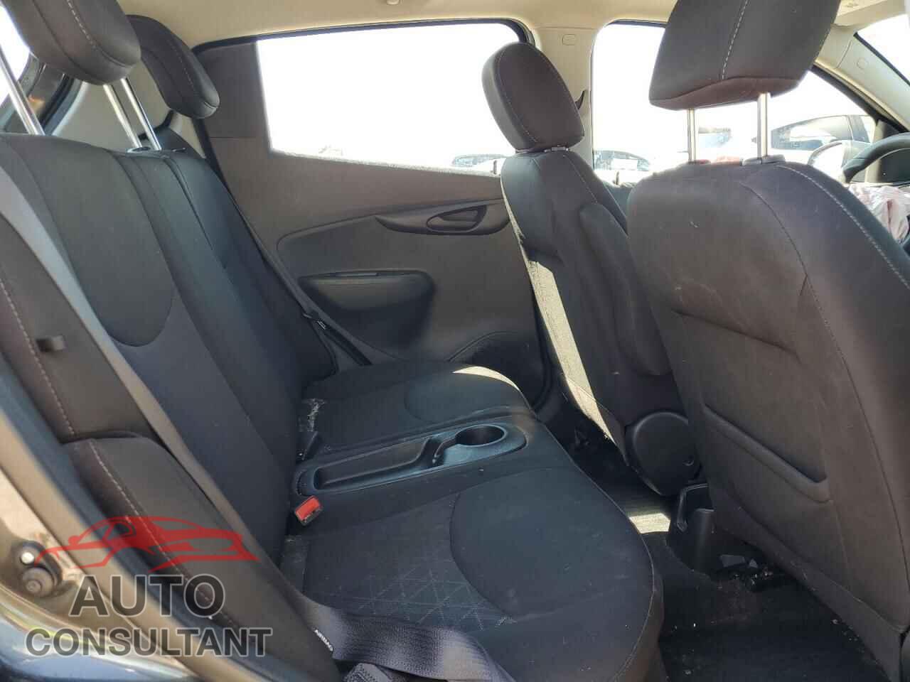 CHEVROLET SPARK 2019 - KL8CD6SA4KC738601