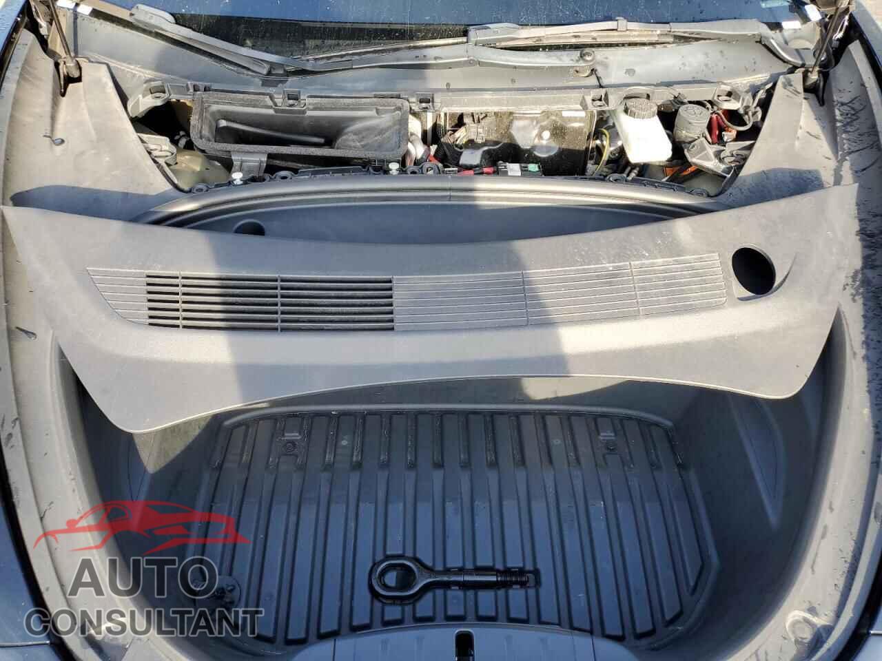 TESLA MODEL 3 2023 - 5YJ3E1EA3PF456706