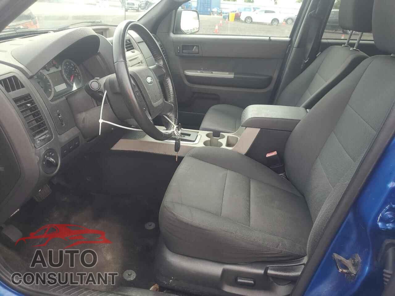 FORD ESCAPE 2011 - 1FMCU0D70BKB66630