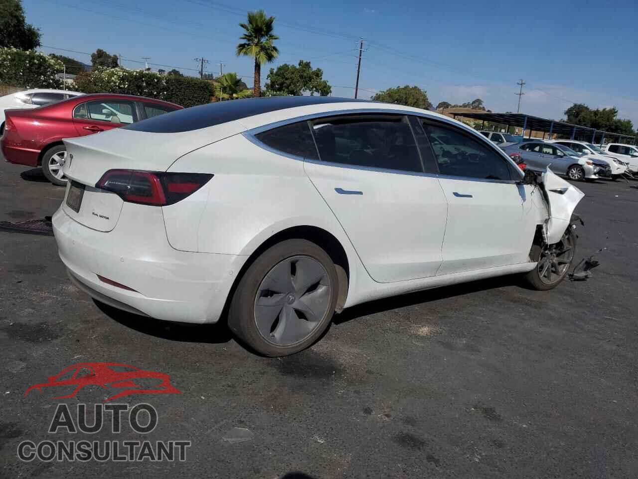 TESLA MODEL 3 2019 - 5YJ3E1EB5KF494097