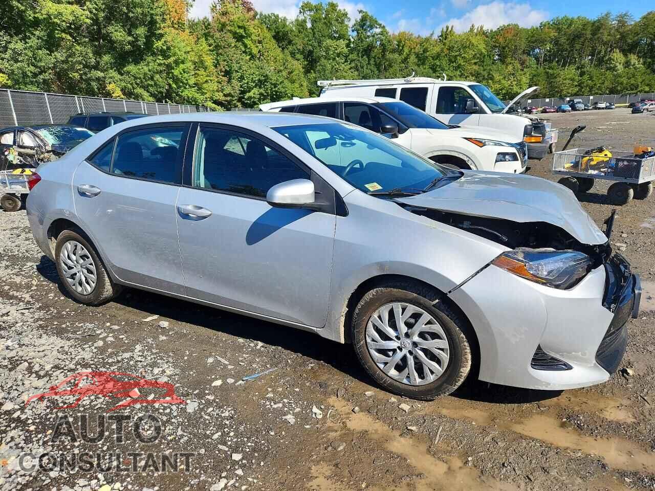 TOYOTA COROLLA 2017 - 2T1BURHEXHC820119