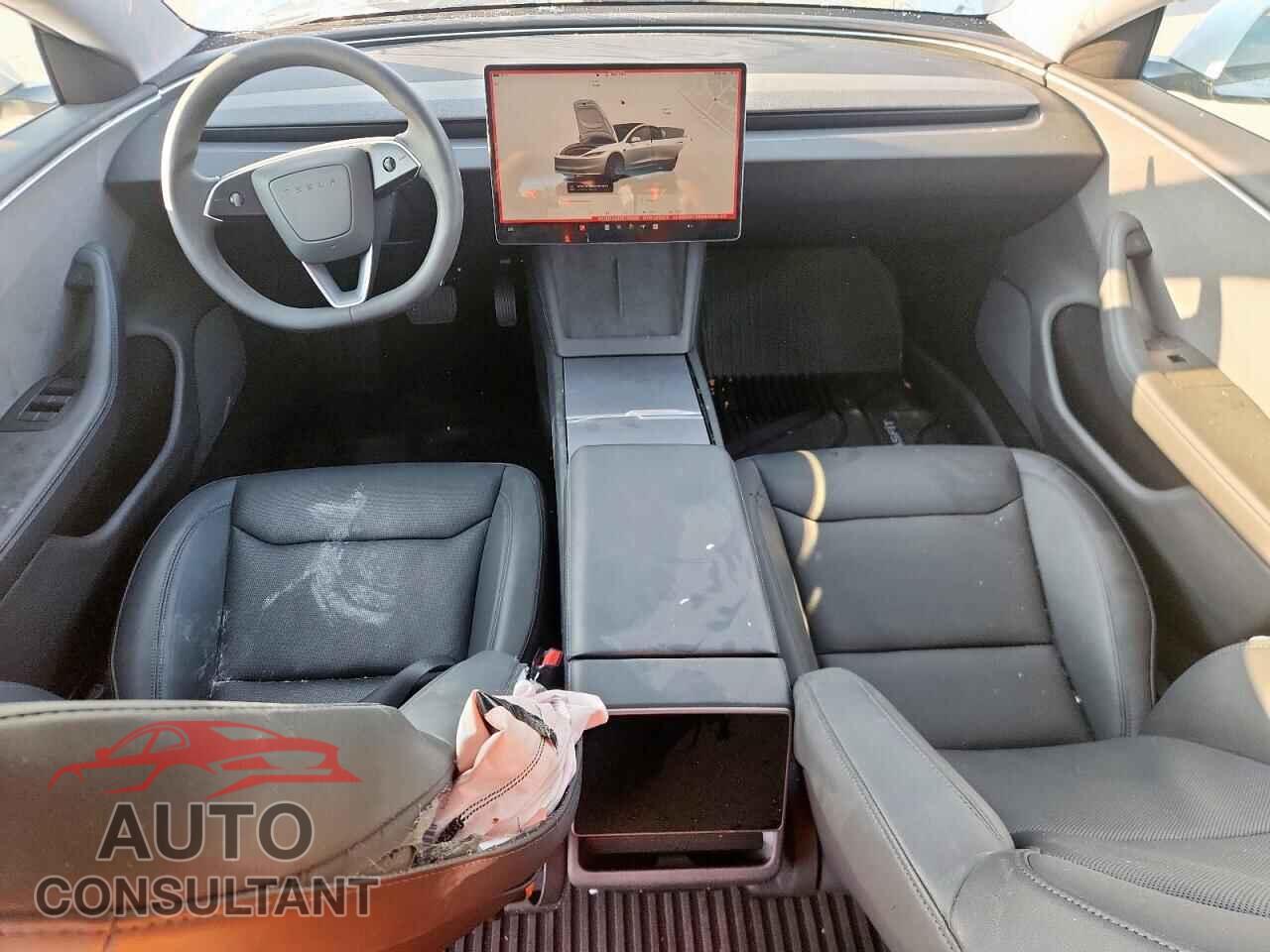 TESLA MODEL 3 2024 - 5YJ3E1EA3RF730280