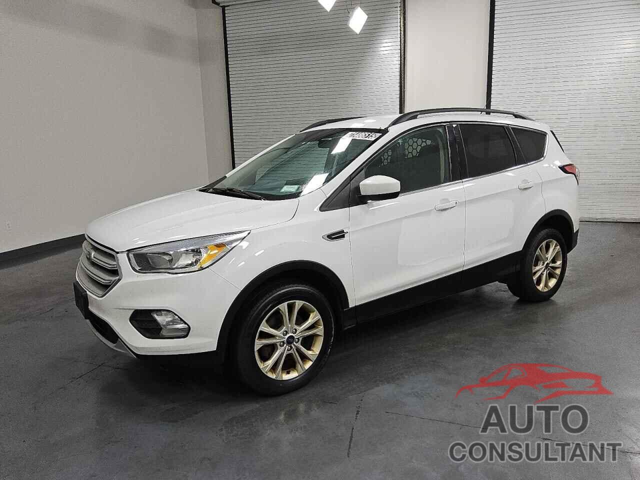 FORD ESCAPE 2018 - 1FMCU0GD1JUC88255