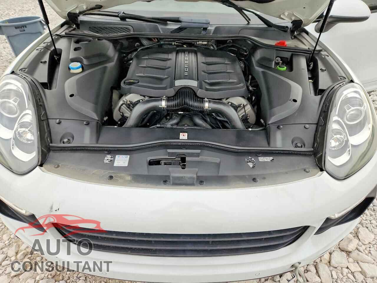 PORSCHE CAYENNE 2016 - WP1AB2A25GLA94409