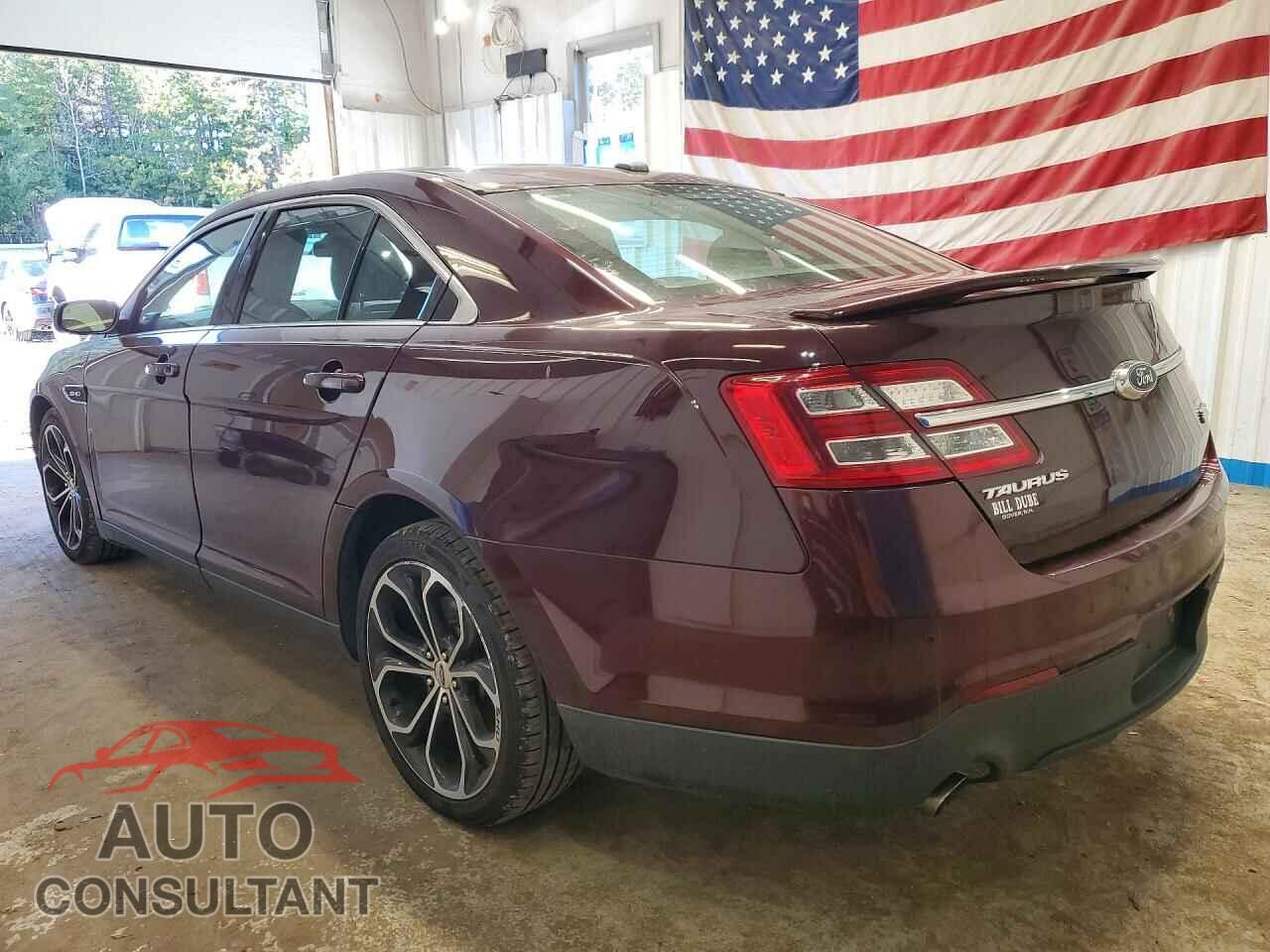 FORD TAURUS 2018 - 1FAHP2KT2JG100035
