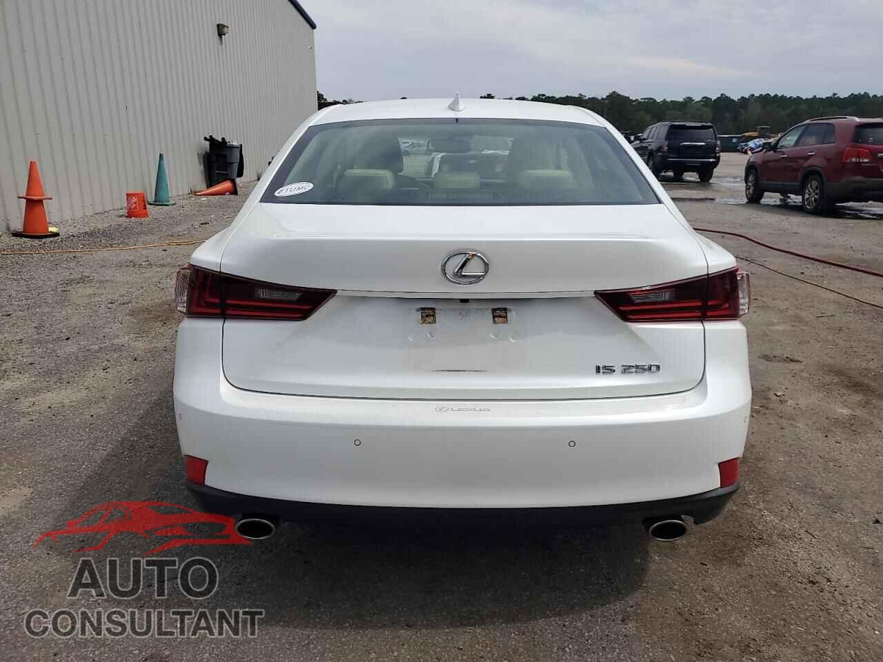 LEXUS IS 2014 - JTHBF1D20E5006947