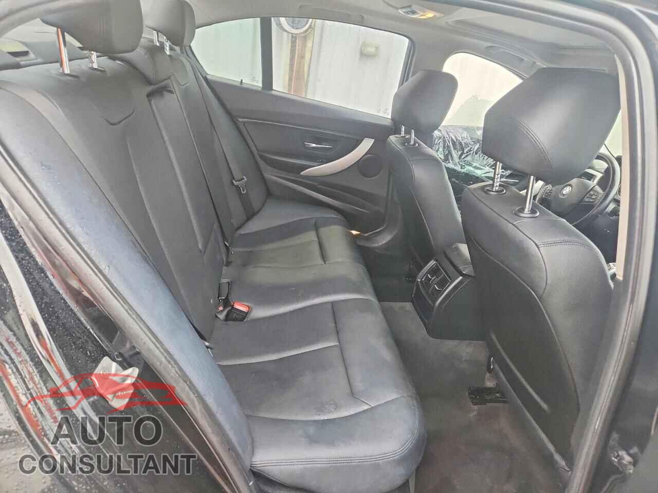 BMW 3 SERIES 2016 - WBA8E5G57GNU19105