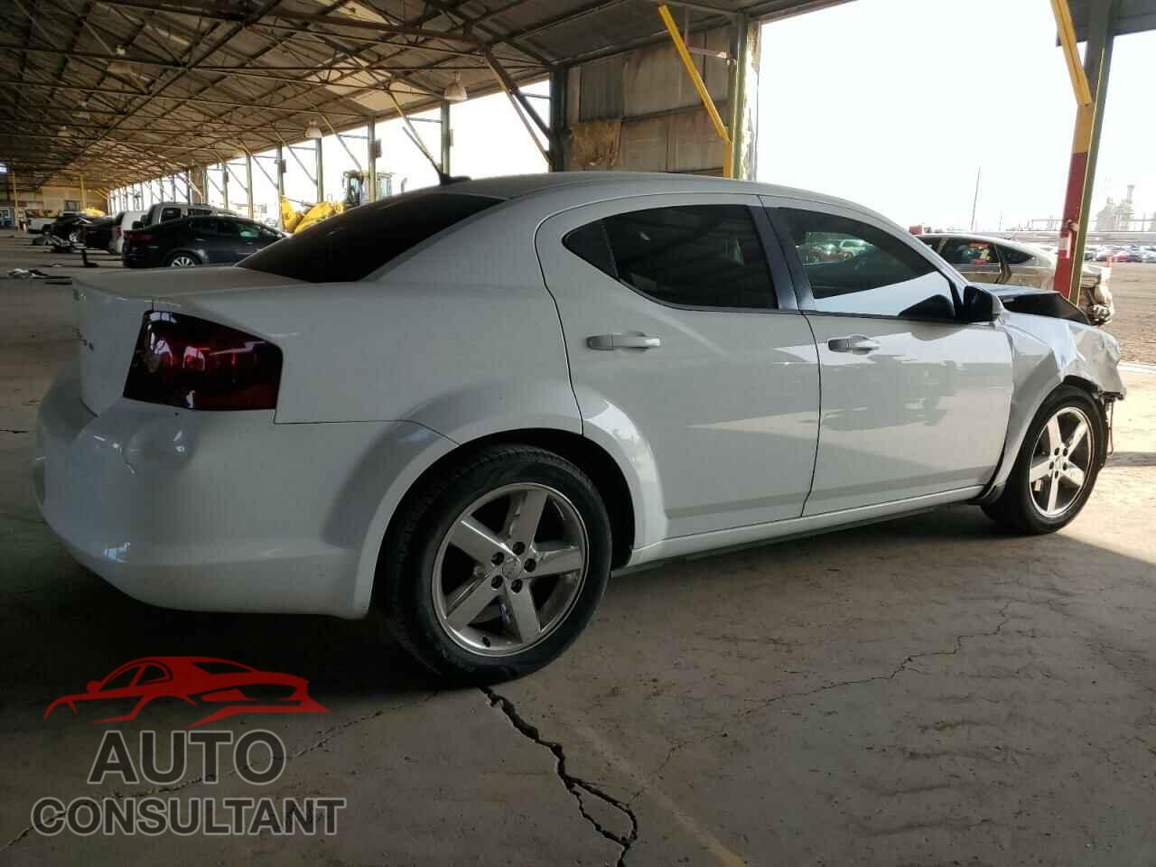 DODGE AVENGER 2011 - 1B3BD2FB4BN548785