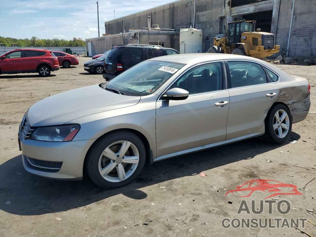 VOLKSWAGEN PASSAT 2012 - 1VWBH7A37CC017929