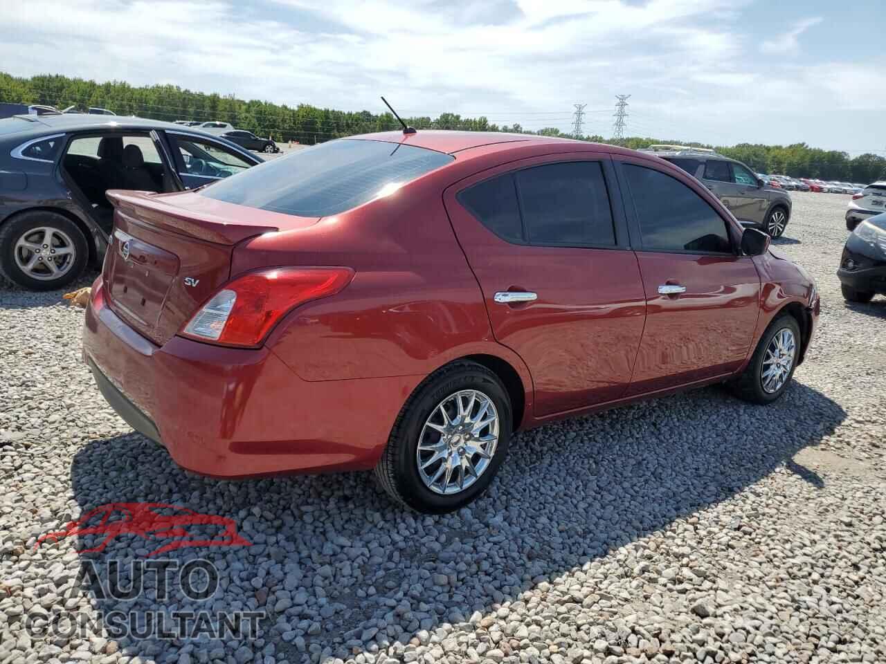 NISSAN VERSA 2019 - 3N1CN7AP8KL856495
