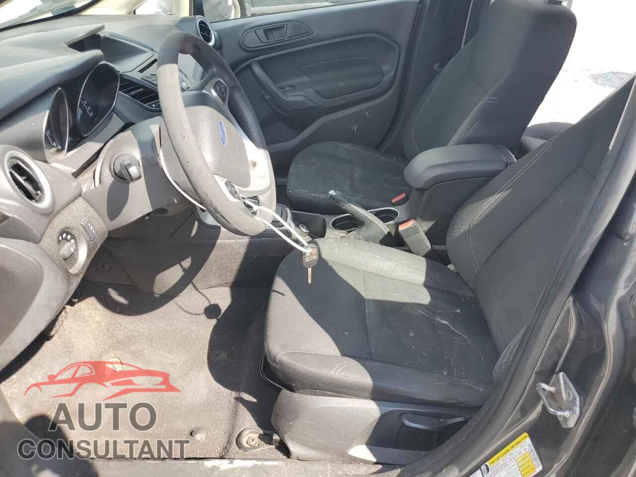 FORD FIESTA 2017 - 3FADP4EJ8HM119547