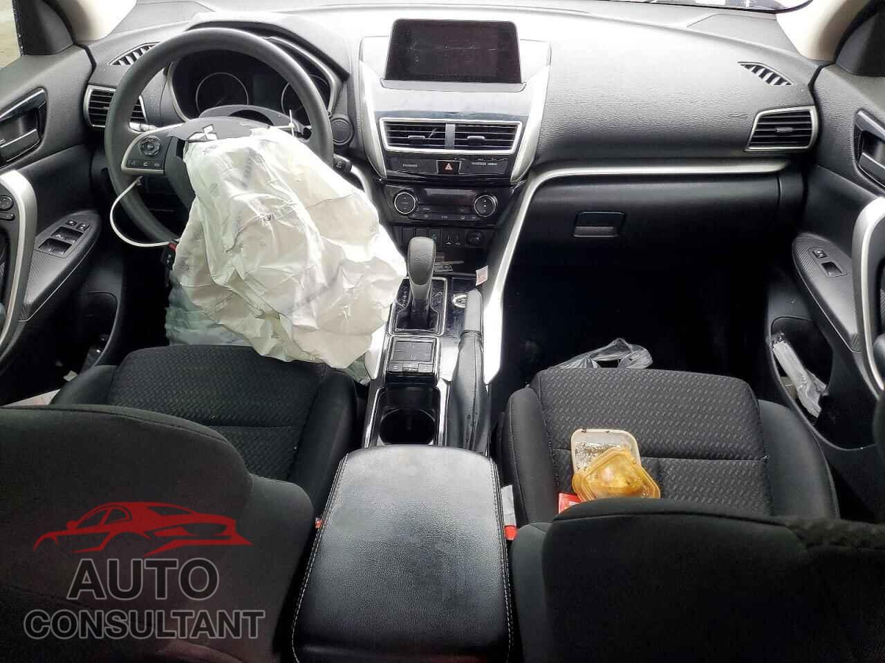 MITSUBISHI ECLIPSE 2018 - JA4AT4AA5JZ044609