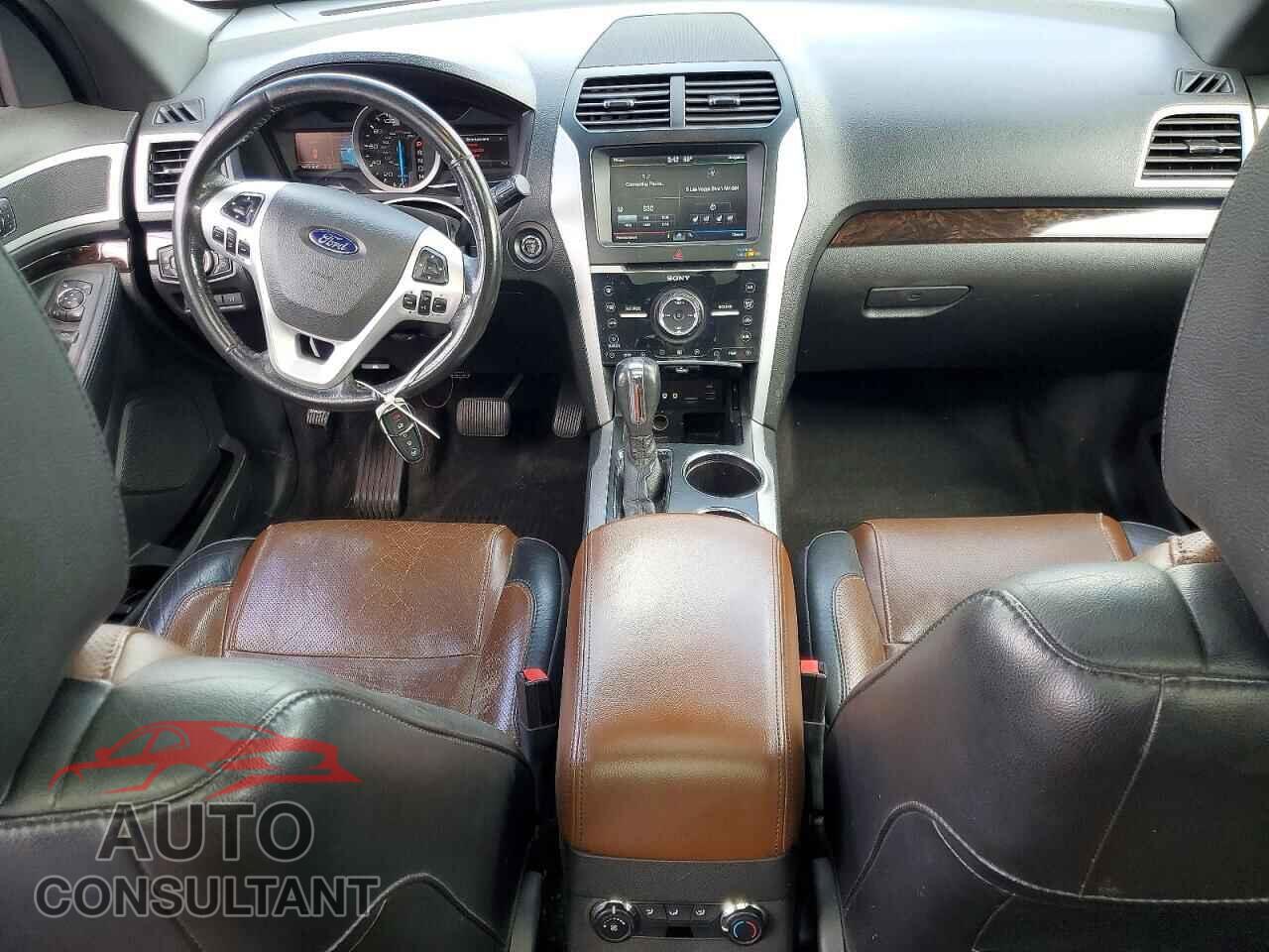 FORD EXPLORER 2011 - 1FMHK8F85BGA27743