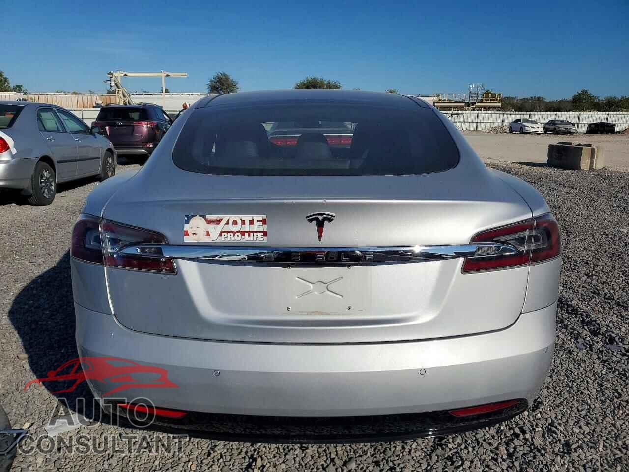 TESLA MODEL S 2016 - 5YJSA1E29GF157219
