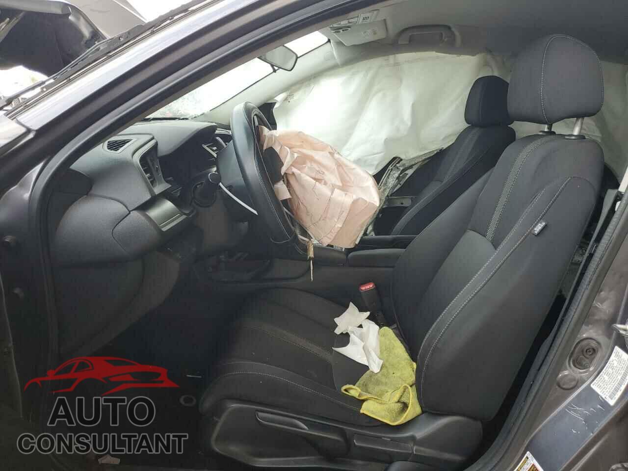 HONDA CIVIC 2017 - 2HGFC2F52HH512030