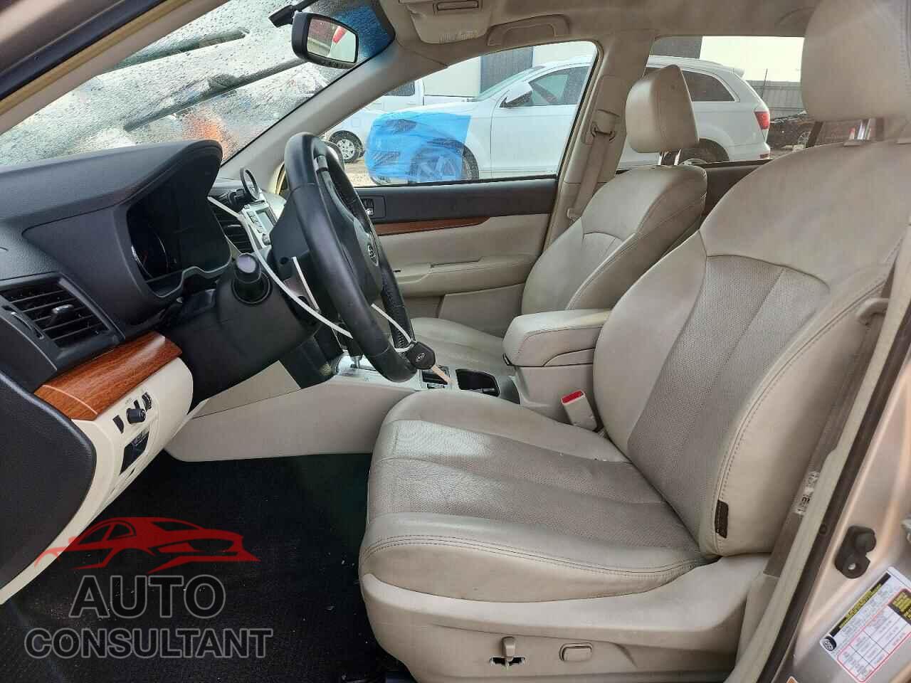 SUBARU OUTBACK 2014 - 4S4BRBLC2E3241947