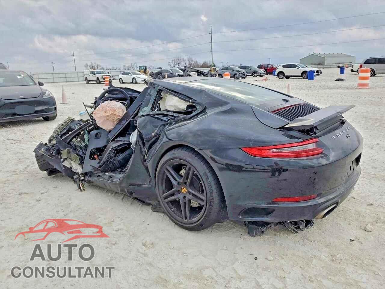 PORSCHE 911 2018 - WP0AA2A90JS105184