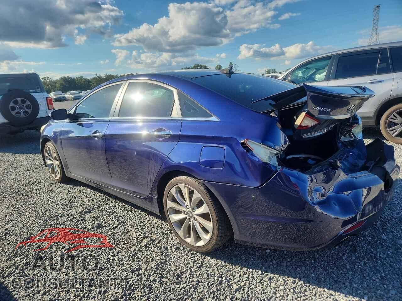 HYUNDAI SONATA 2013 - 5NPEC4AB4DH563386