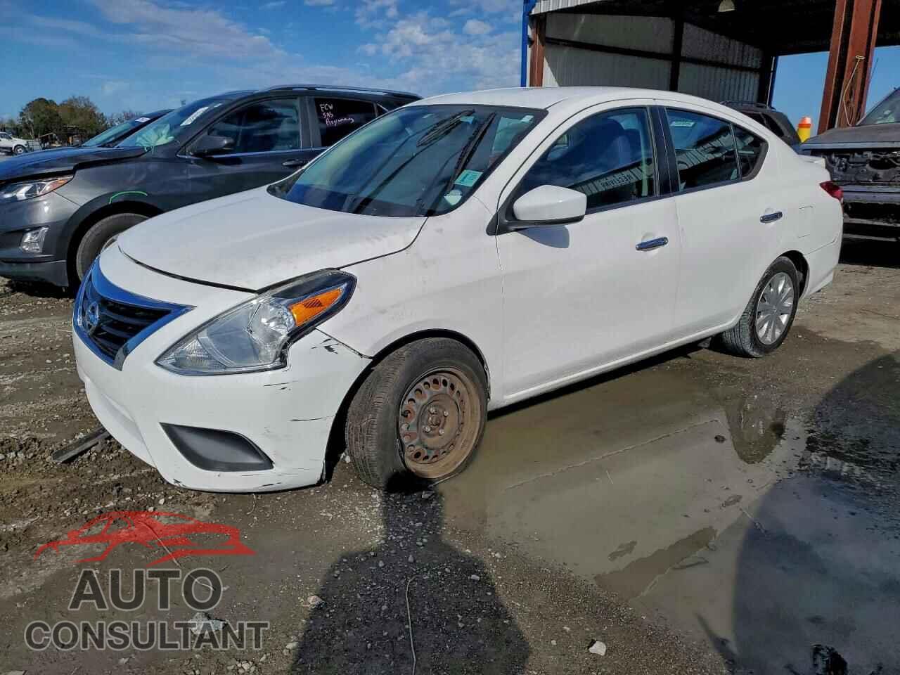 NISSAN VERSA 2017 - 3N1CN7AP3HL801381