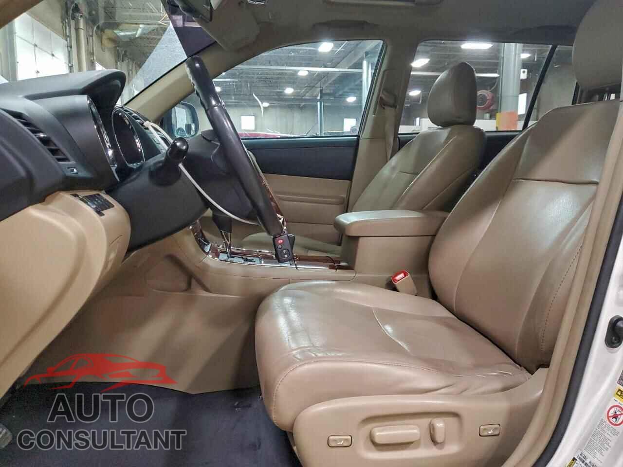 TOYOTA HIGHLANDER 2012 - 5TDDK3EH2CS173001