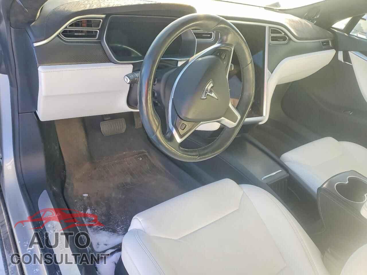 TESLA MODEL S 2017 - 5YJSA1E2XHF199772