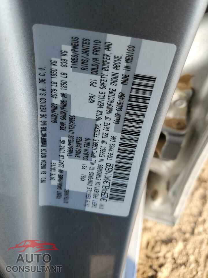 MAZDA 3 2019 - 3MZBPABL3KM114539
