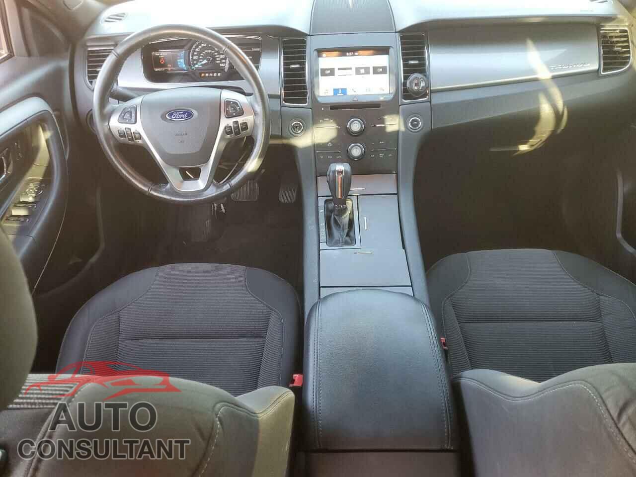 FORD TAURUS 2016 - 1FAHP2E82GG127929