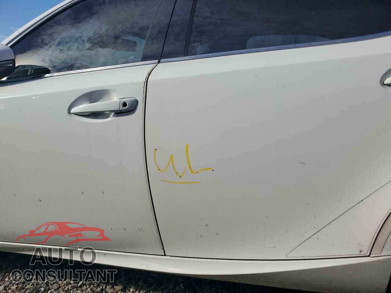 LEXUS IS 2017 - JTHBE1D2XH5031233