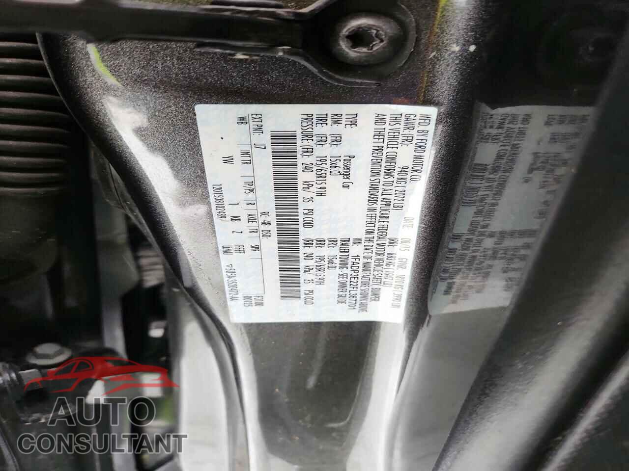 FORD FOCUS 2015 - 1FADP3E22FL367701