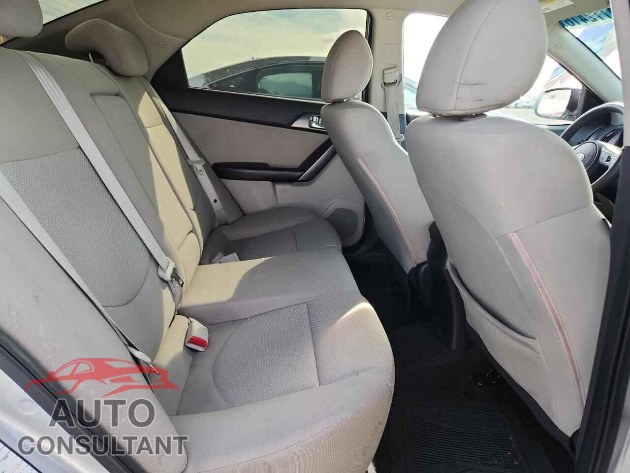 KIA FORTE 2013 - KNAFU4A22D5679751