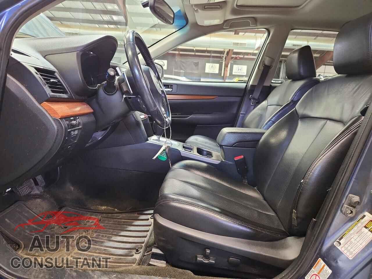 SUBARU OUTBACK 2013 - 4S4BRBKC5D3241182