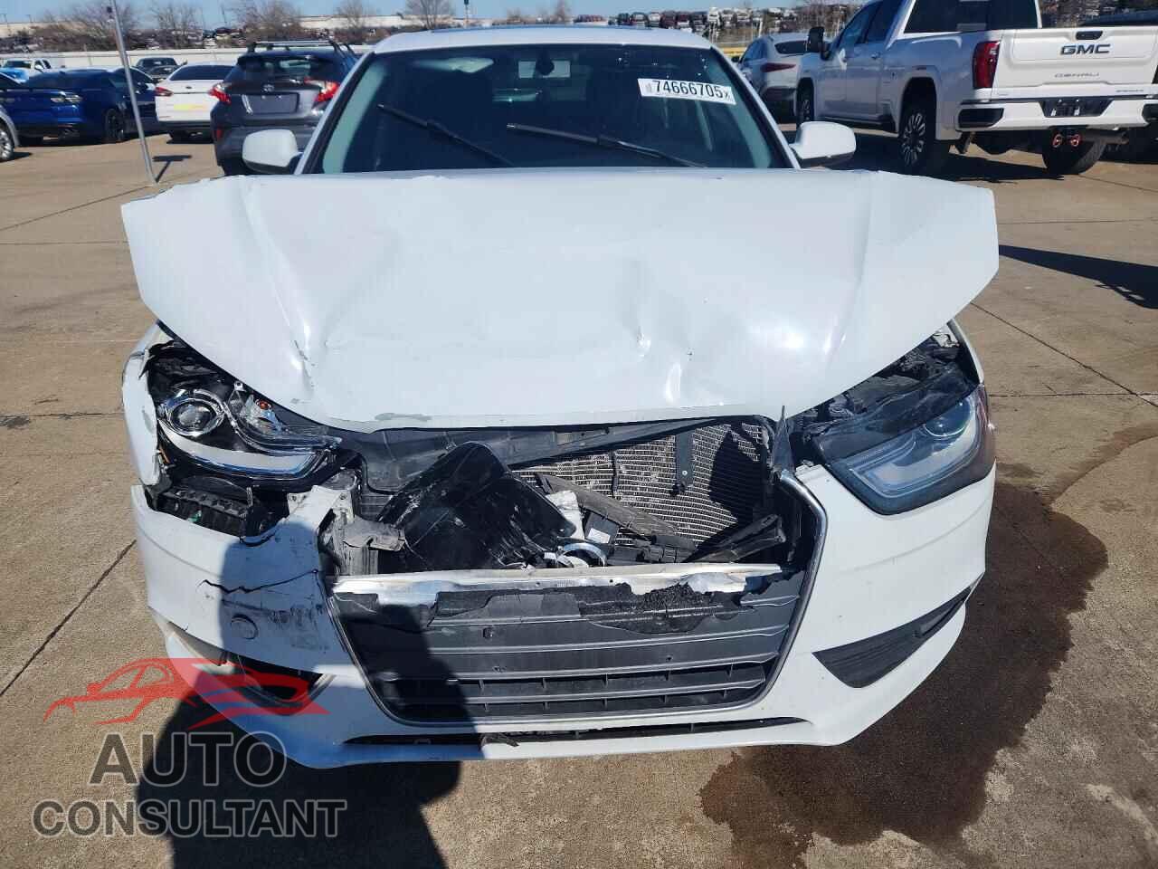 AUDI A4 2013 - WAUFFAFL2DN030221