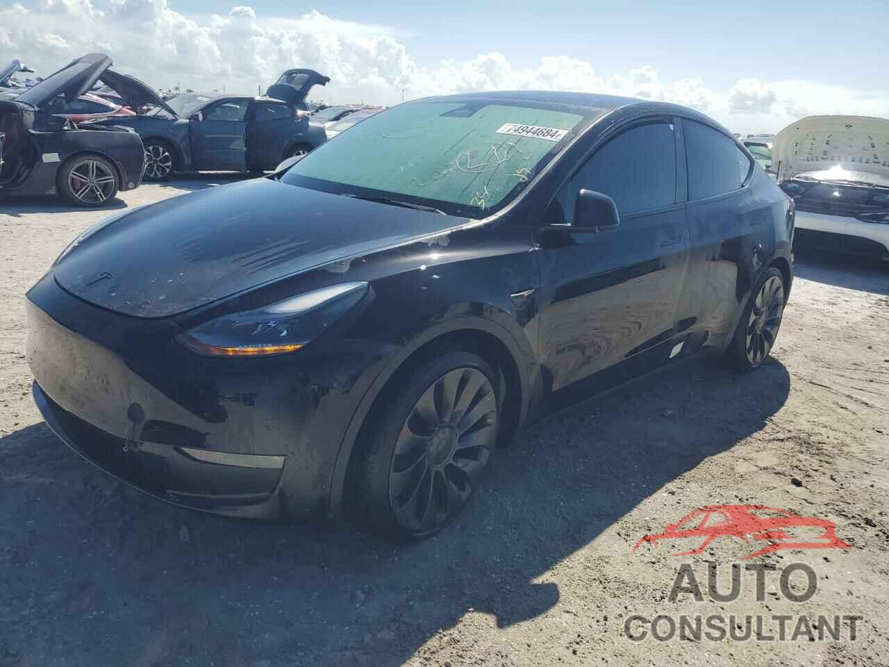 TESLA MODEL Y 2023 - 7SAYGDEF3PF714156