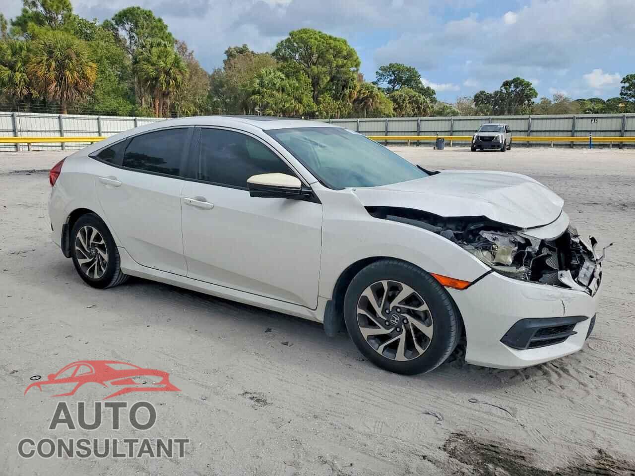 HONDA CIVIC 2017 - 19XFC2F74HE005884