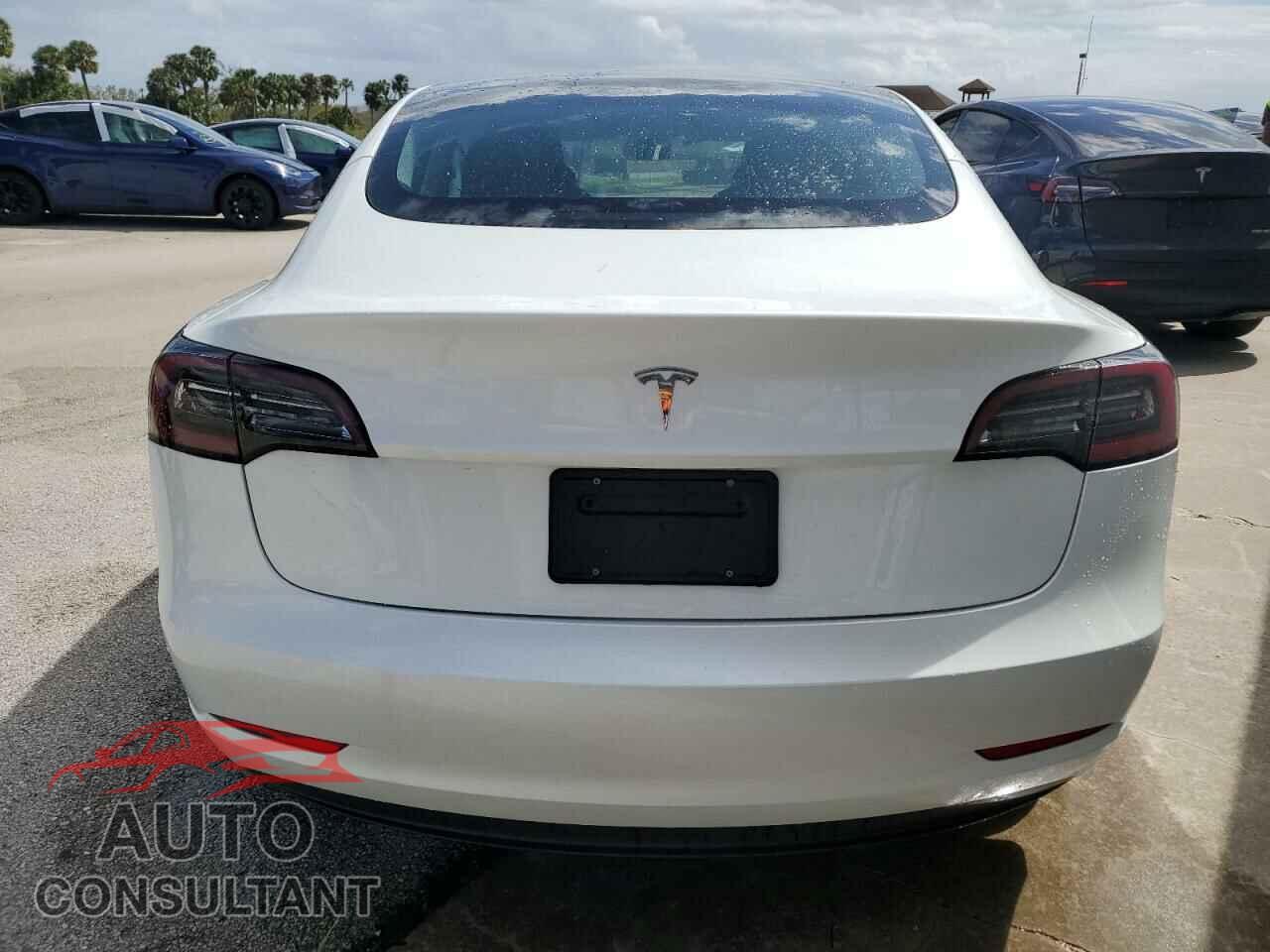 TESLA MODEL 3 2023 - 5YJ3E1EA4PF484725