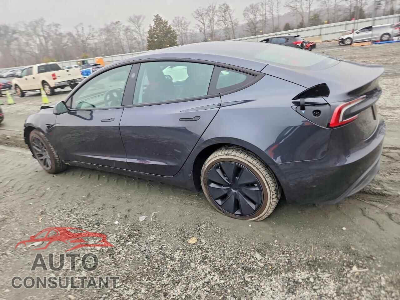 TESLA MODEL 3 2024 - 5YJ3E1EA7RF849613