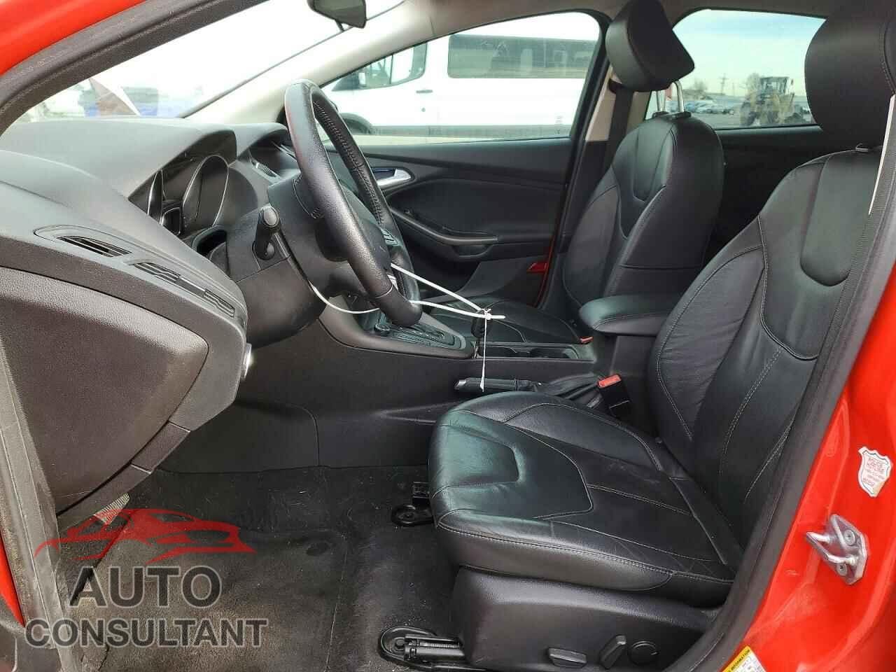 FORD FOCUS 2016 - 1FADP3K22GL340682