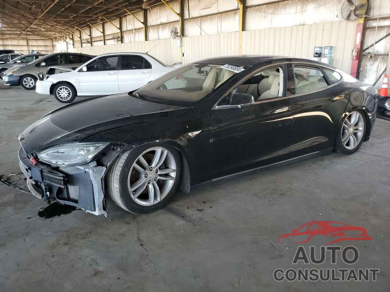 TESLA MODEL S 2013 - 5YJSA1CN8DFP11438