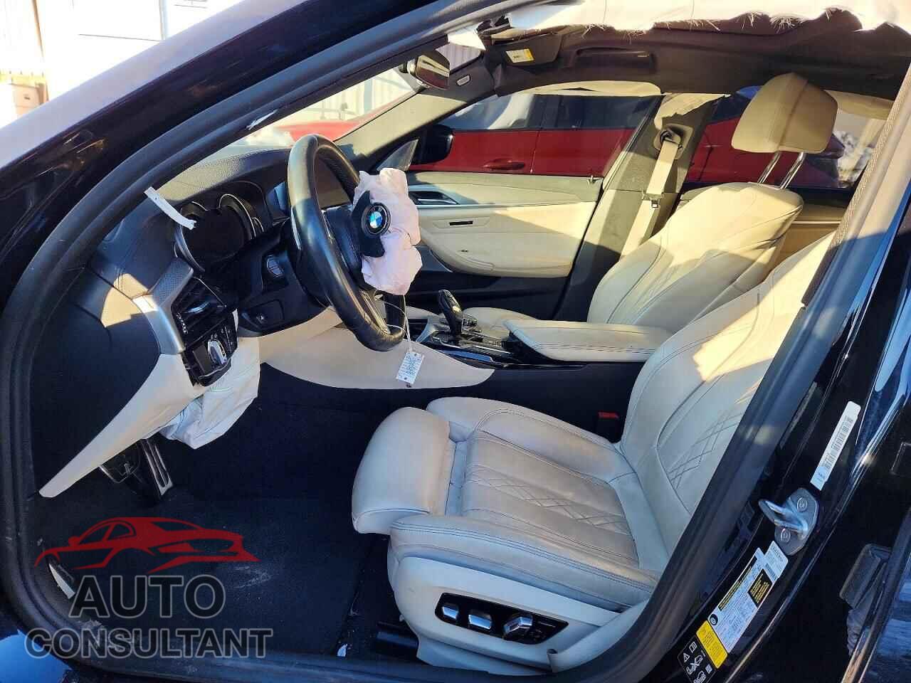 BMW M5 2018 - WBAJB9C53JB035399
