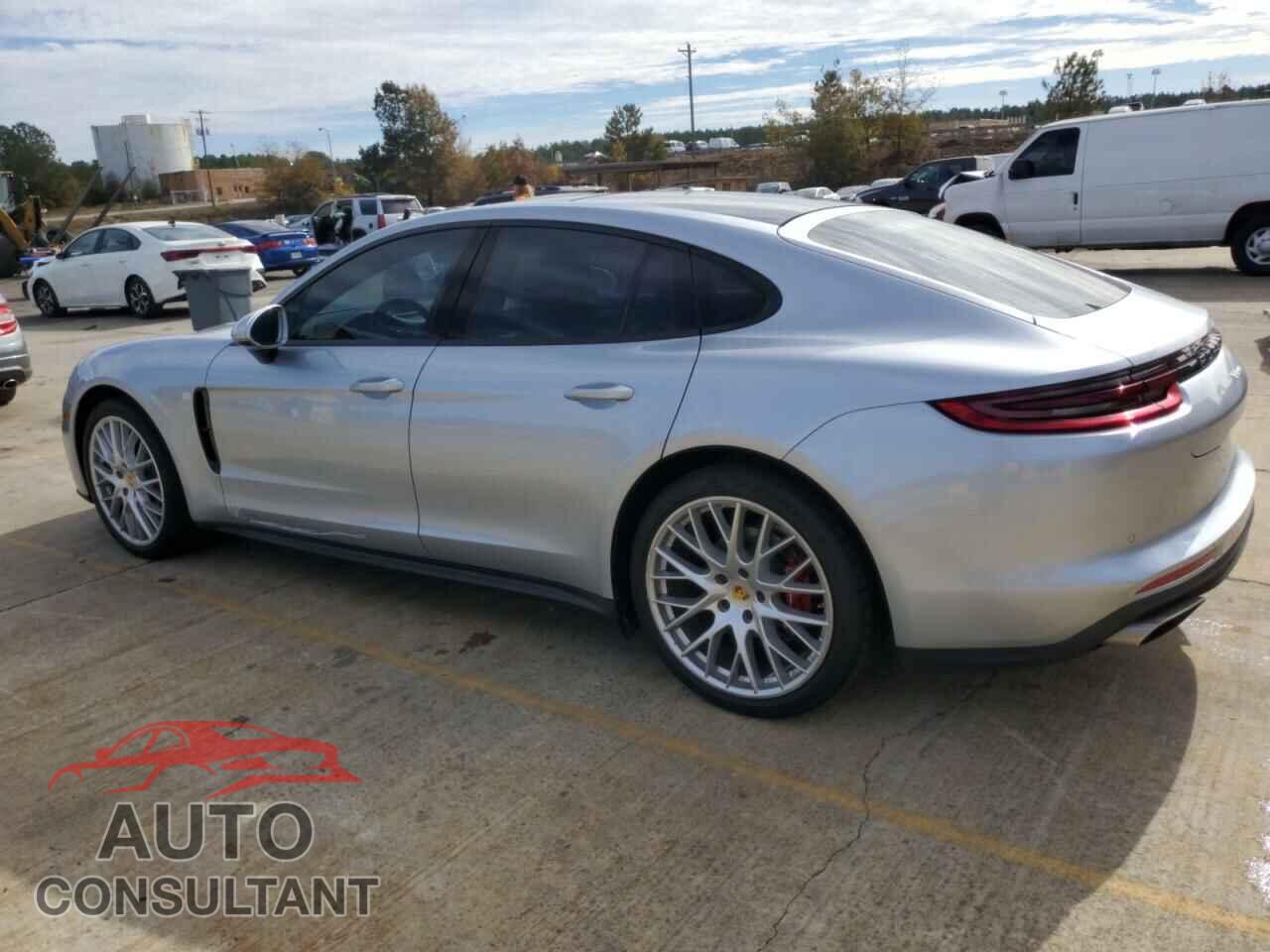 PORSCHE PANAMERA 2017 - WP0AA2A79HL101685
