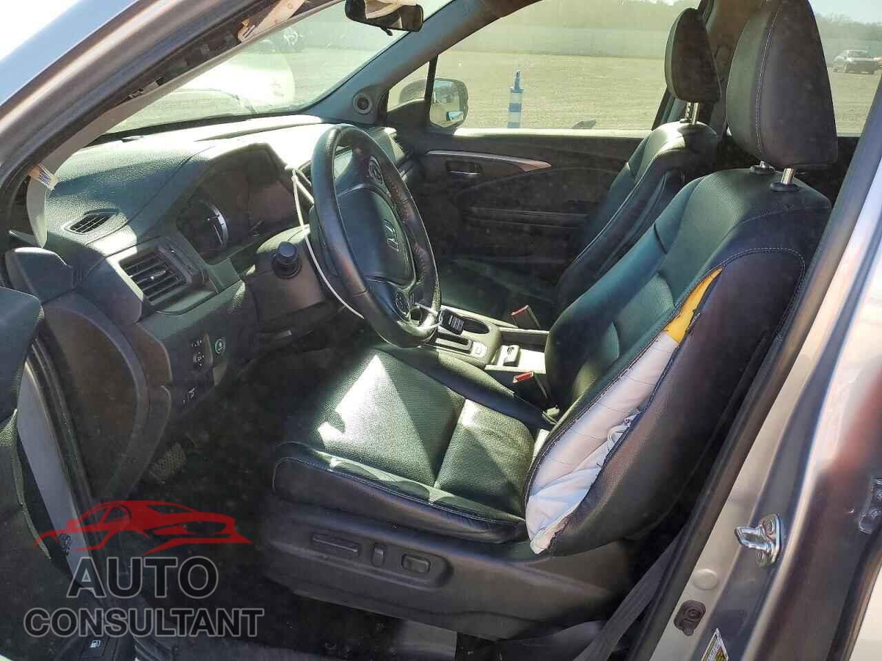 HONDA RIDGELINE 2018 - 5FPYK2F52JB001852