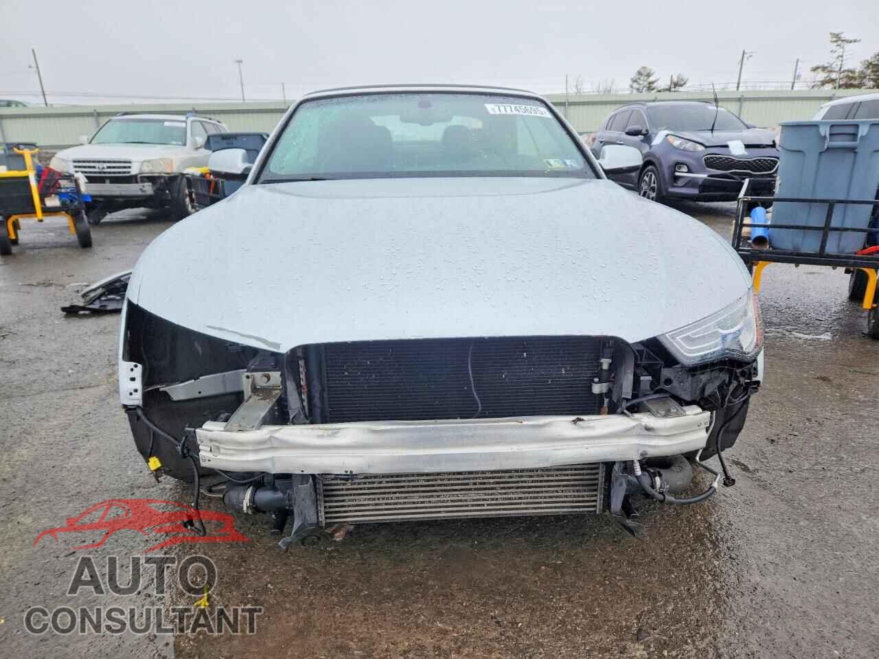 AUDI A5 2014 - WAULFAFH4EN004302