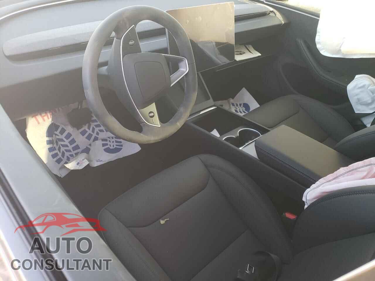 TESLA MODEL 3 2024 - 5YJ3E1EB2RF819461
